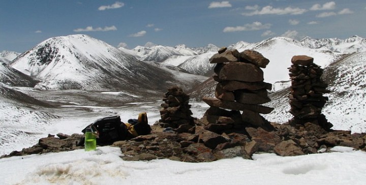 Tibetan Cairns 750x380